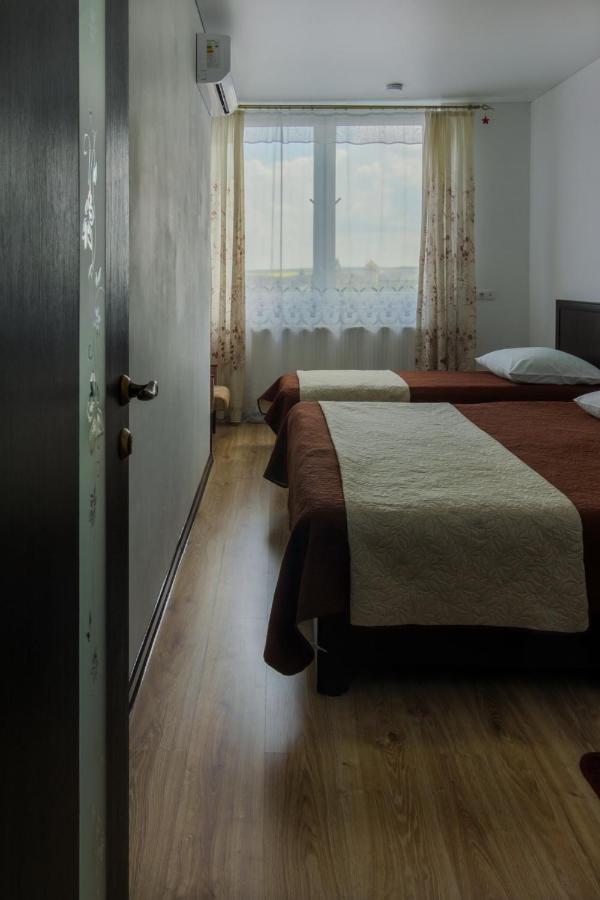 Rooms With Fortetsya View 2 Kamenec Podolský Exteriér fotografie